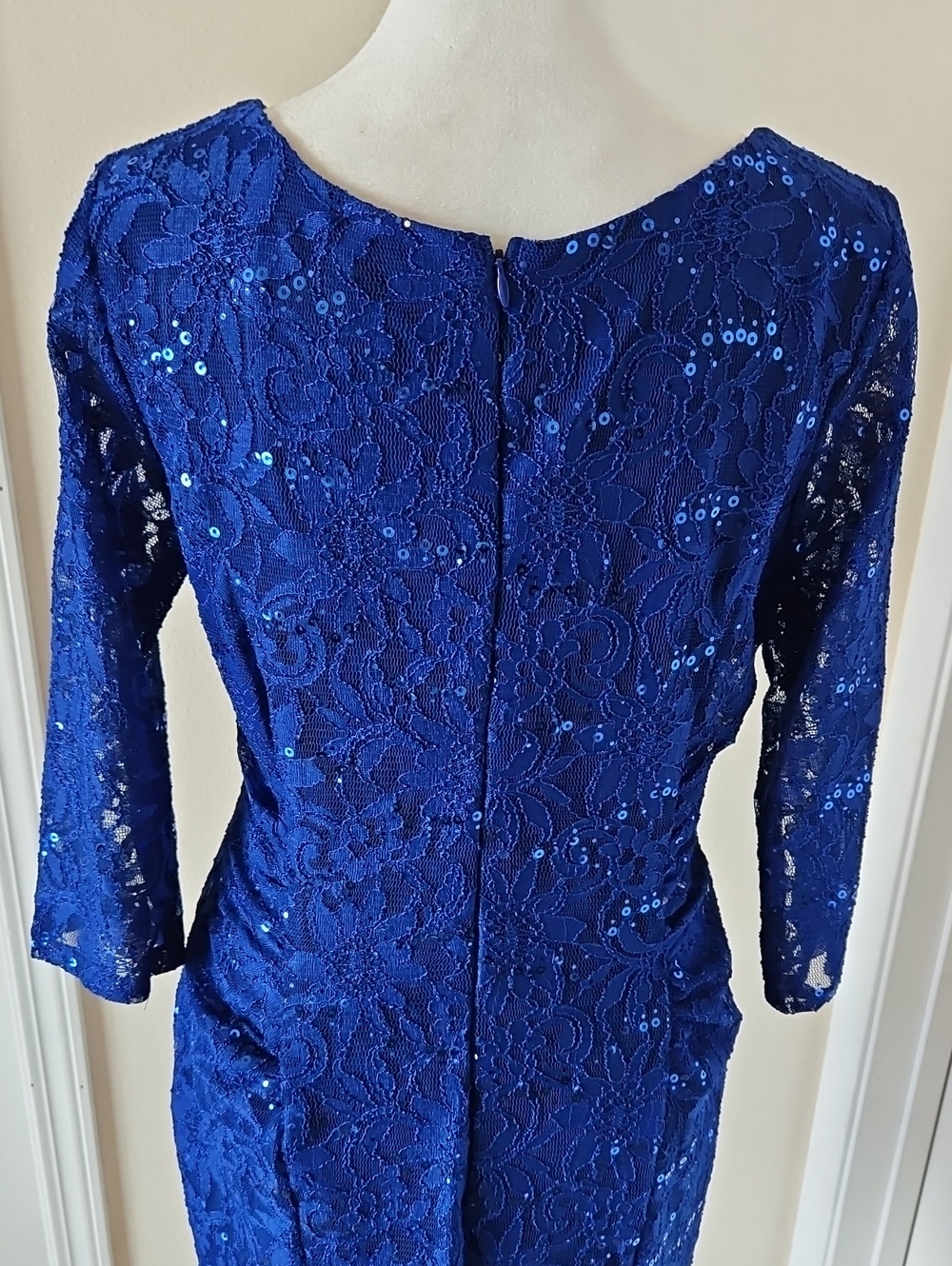 Size 8/10 Royal Blue 3/4 Sleeve Lace/Sequin Ruched Side Cocktail Dress by EVA - Picture 10 of 14